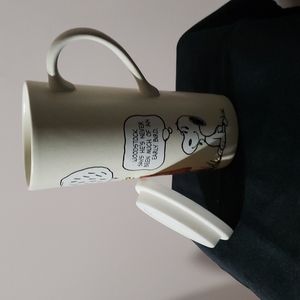 "Snoopy" Coffee Mug. Hallmark Ceramic New without box.